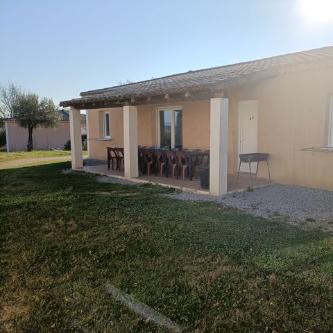 GÎTE 16 personnes - 100m² - 4 chambres avec jardin
