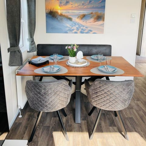 CHALET 4 personnes - Lieu : Kamperland – Camping de Molenhoek – Plage J55 