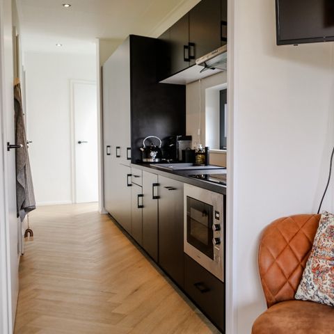 CHALET 6 personnes - Luxe sur mini camping Value avec bain à remous