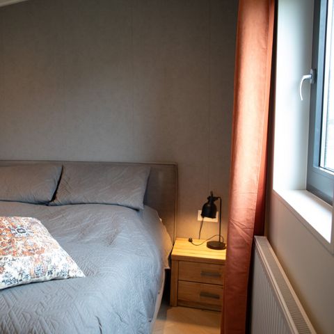 CHALET 6 personnes - Luxe sur mini camping Value avec bain à remous