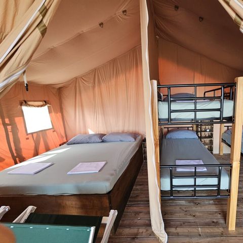 TENTE TOILE ET BOIS 6 personnes