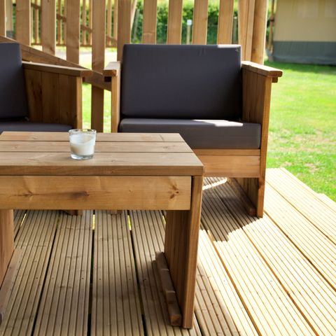 Tente en toile et en bois 6 personnes - y compris les installations sanitaires