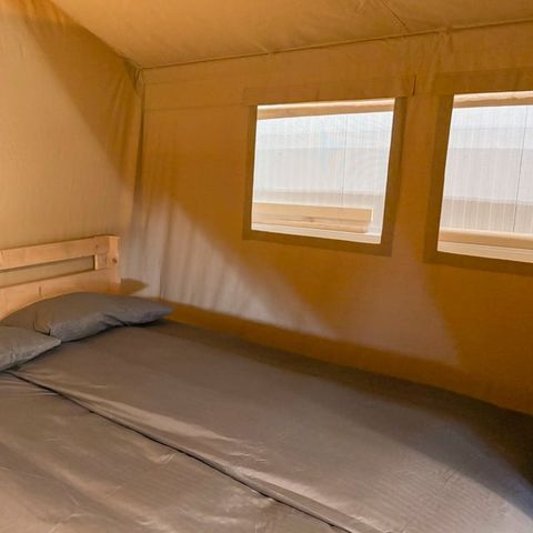 TENTE TOILE ET BOIS 5 personnes