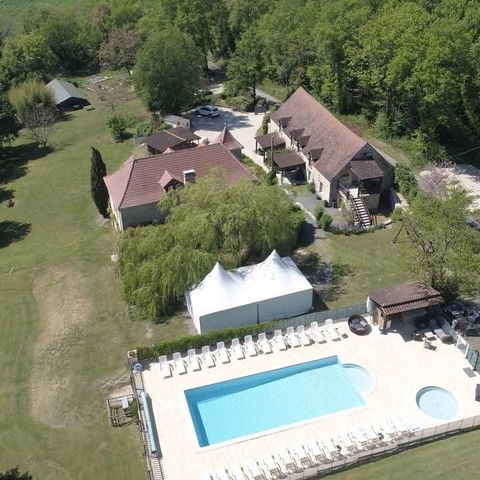 Tente en toile et en bois 5 personnes - Lodge de luxe avec sanitaires