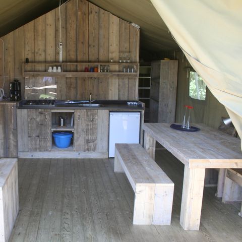 TENTE TOILE ET BOIS 5 personnes - Strandheem lodge glamping avec sanitaires privés