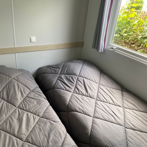 MOBILHOME 4 personnes - 2 chambres - terrasse couverte