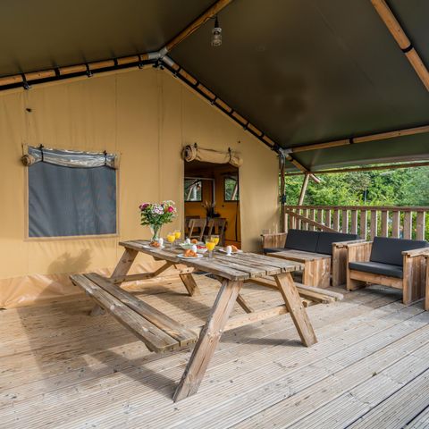 Tente en toile et en bois 7 personnes - Lodge de glamping