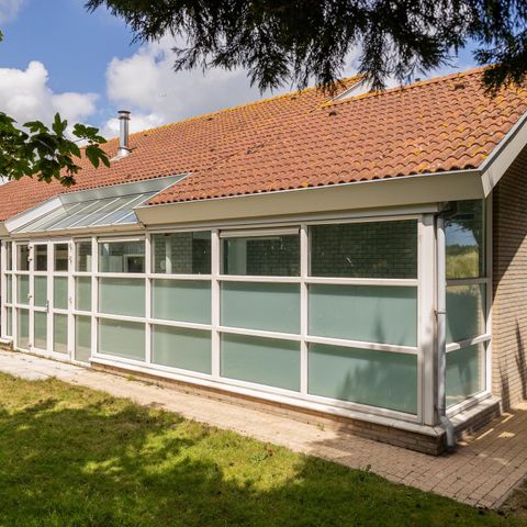 MAISON 8 personnes - Villa de vacances avec piscine intérieure privée et sauna