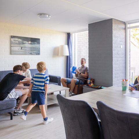 Bungalow 6 personnes - Commutateur A