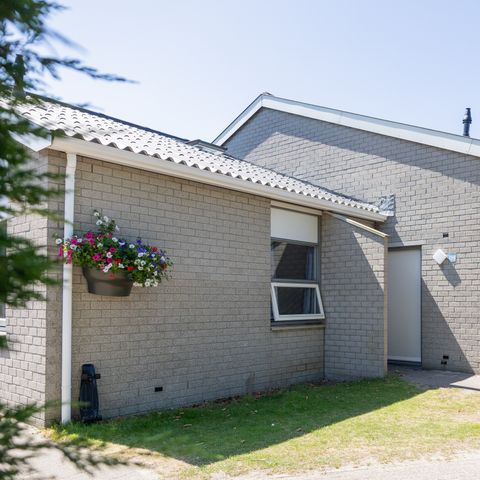 BUNGALOW 6 personnes - Commutateur B