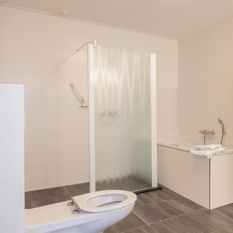 BUNGALOW 6 personnes - Spacieux, avec sauna