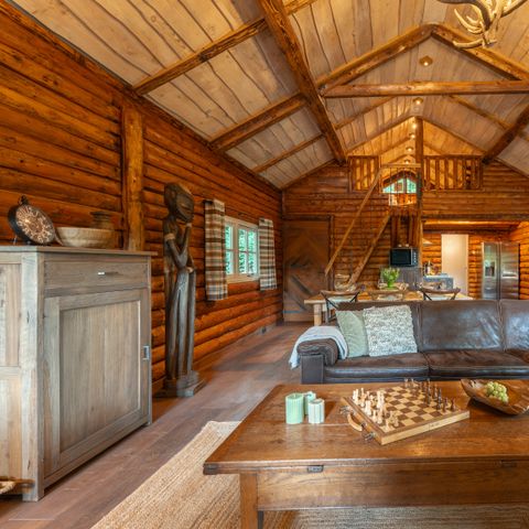 MAISON 6 personnes - « La maison du garde forestier » avec bain à remous