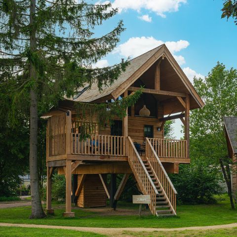CHALET 4 personnes - Cabane dans les arbres avec jacuzzi