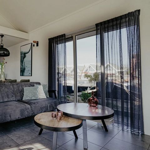 Maison 6 personnes - Maison au bord de l'eau adaptée aux personnes en fauteuil roulant à Uitgeest