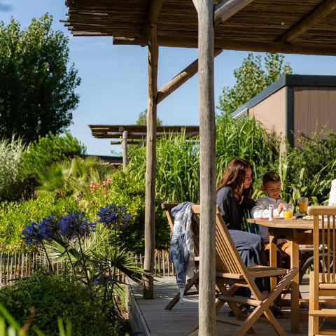 MOBILHOME 6 personnes - DIM - SUNELIA PRESTIGE TAOS SPA 3ch/ 6p - 40m² - Terrasse exotique