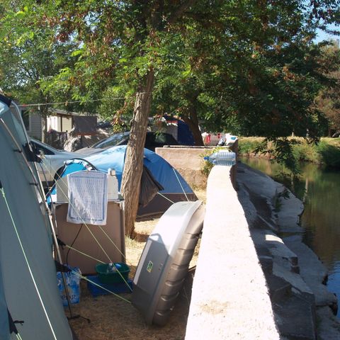 Emplacement - Tente - Caravane ou camping car