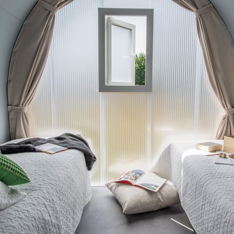 Tente 4 personnes - Coco Sweet - 2 chambres-sans - Sanitaires - INSOLITE - 16m² terrasse couverte - Sans - TV