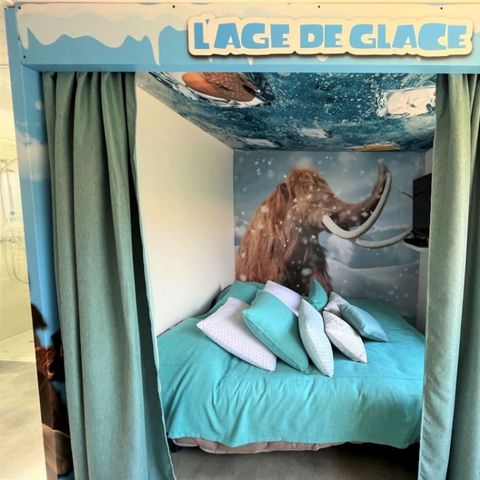 HÉBERGEMENT INSOLITE 4 personnes - Cabane Cinéma Sam/Sam