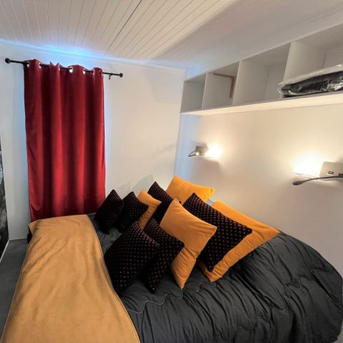 HÉBERGEMENT INSOLITE 4 personnes - Cabane Cinéma Dim/Dim