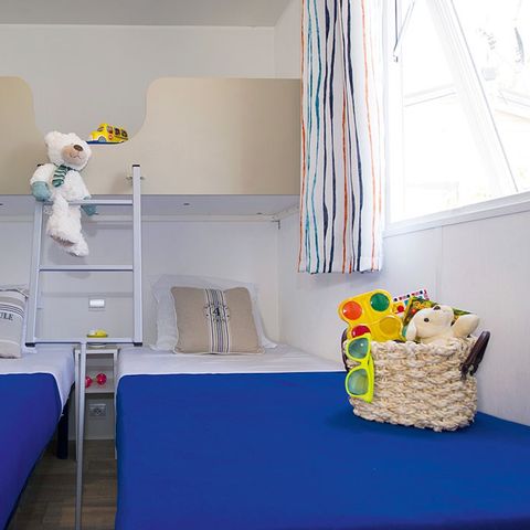 MOBILHOME 5 personnes - Classic | 2 Ch. | 5 Pers. | Terrasse surélevée non couverte | 1 SDB | Clim.