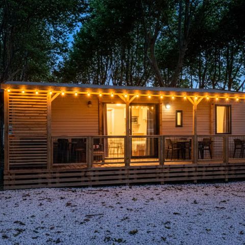 MOBILHOME 8 personnes -  Ultimate Plus | 3 Ch. | 6/8 Pers. | Terrasse Lounge | Outdoor kitchen | 2 SDB | Clim. | TV