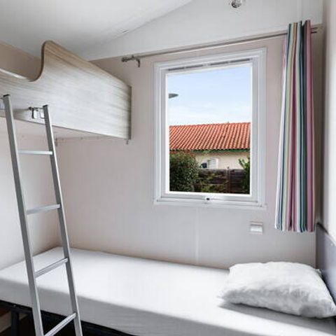 MOBILHOME 4 personnes - Mobil-home PMR | Comfort | 2 Ch. | 4 Pers. | Terrasse surélevée | Clim.