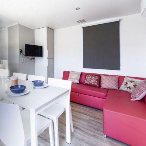 MOBILHOME 7 personnes - PREMIUM - 3 chambres avec climatisation +TV+ Plancha à gaz + 2 SDB 