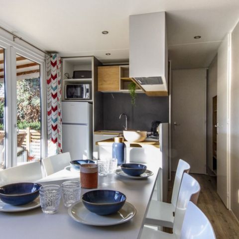 MOBILHOME 7 personnes - PREMIUM - 3 chambres avec climatisation +TV+ Plancha à gaz + 2 SDB 