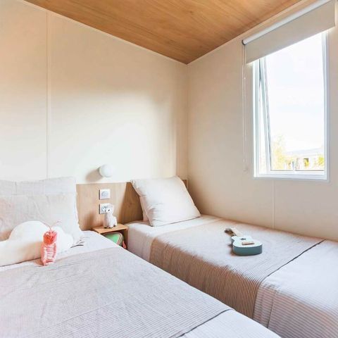 MOBILHOME 7 personnes - PREMIUM - 3 chambres avec climatisation +TV+ Plancha à gaz + 2 SDB - 2025