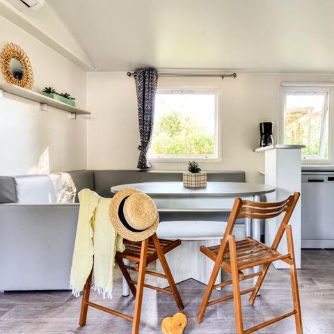 MOBILHOME 10 personnes - Family 4 chambres, MER, Climatisation, TV, lave vaisselle