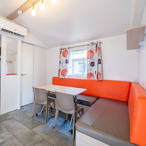 MOBILHOME 4 personnes - Classic XL | 2 Ch. | 4 Pers. | Terrasse surélevée | Clim par Homair