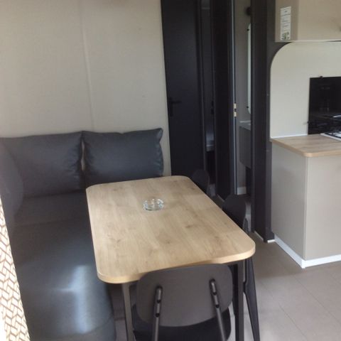 MOBILHOME 6 personnes - 6 pers 3 chambres Terrasse semi couverte 8 .80 m x 3.70 m 6 Lave-vaisselle et Tv incluse