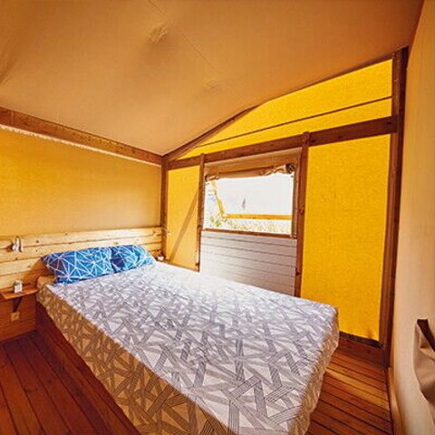 Tente en toile et en bois 5 personnes - Lodge | 2 Ch. | 4/5 Pers. | Terrasse surélevée | TV