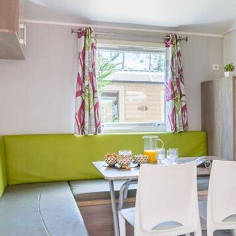 MOBILHOME 6 personnes - Mobil-home | Comfort | 2 Ch. | 4/6 Pers. | Terrasse surélevée non couverte | 1 SDB | TV