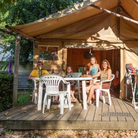TENTE TOILE ET BOIS 6 personnes - Lodge URCHILO 6 personnes