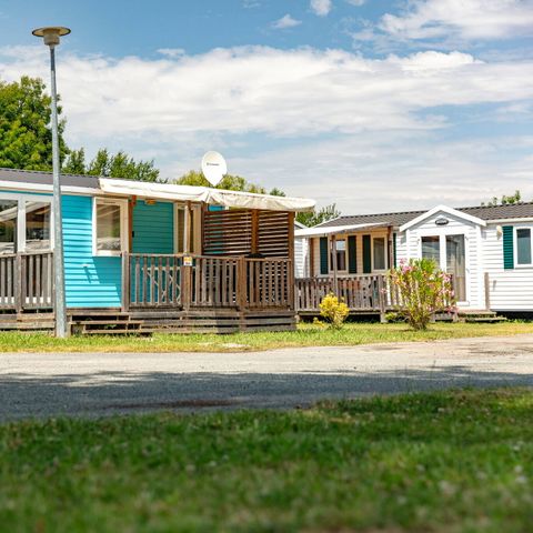 MOBILHOME 6 personnes - Mobil-home | Comfort | 3 Ch. | 6 Pers. | Terrasse couverte | 1 SDB | Clim. | TV