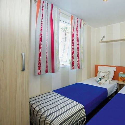 MOBILHOME 6 personnes - Mobil-home | Classic | 3 Ch. | 6 Pers. | Terrasse couverte | 1 SDB