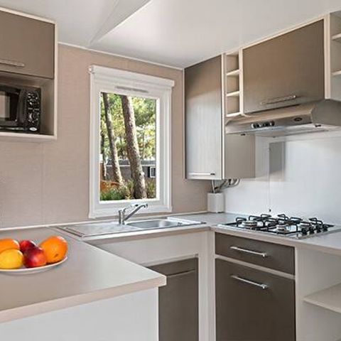 MOBILHOME 6 personnes - Comfort | 3 Chambres | Capacité 6 personnes | Terrasse surélevée| 1 Salle de bain | Climatisation