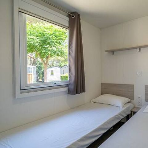 MOBILHOME 4 personnes - Mobil-home | Classic | 2 Ch. | 4 Pers. | Terrasse simple | TV