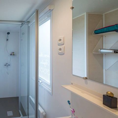 MOBILHOME 4 personnes - Mobil-home | Classic | 2 Ch. | 4 Pers. | Terrasse simple | TV