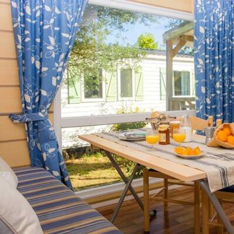 MOBILHOME 4 personnes - Classic | 2 Ch. | 4 Pers. | Terrasse surélevée | 1 SDB