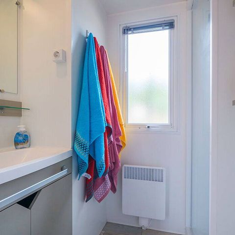 MOBILHOME 6 personnes - Mobil-home | Premium | 3 Ch. | 6 Pers. | Terrasse surélevée | 1 SDB | Clim. |
