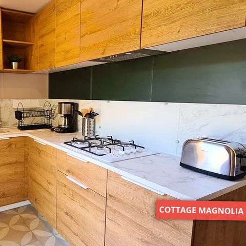 MOBILHOME 5 personnes - NEW 2023 ! Cottage MAGNOLIA + jacuzzi 32m² (2 chambres)