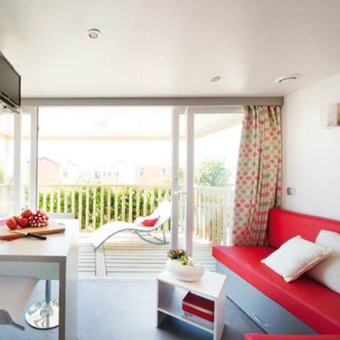 MOBILHOME 4 personnes - Comfort XL | 2 Ch. | 4 Pers. | Terrasse surélevée | TV