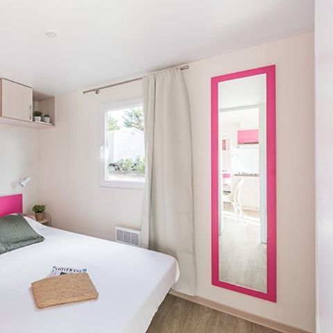 MOBILHOME 4 personnes - Comfort XL | 2 Ch. | 4 Pers. | Terrasse surélevée | TV
