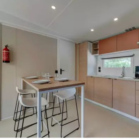 MOBILHOME 8 personnes - Comfort | 4 Ch. | 8 Pers. | Terrasse surélevée | 2 SDB | Clim. | TV
