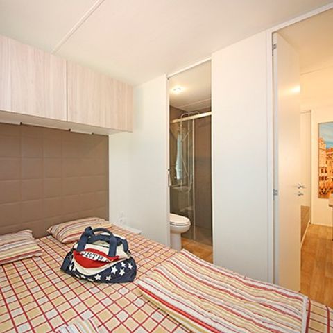 MOBILHOME 6 personnes - Comfort XL | 3 Ch. | 6 Pers. | Terrasse surélevée | 2 SDB | Clim.