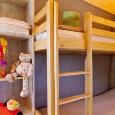 BUNGALOW TOILÉ 5 personnes - Junior 2 chambres 21m²