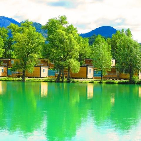 MOBILHOME 4 personnes - Loggia Confort 33m² - Bord de lac - Climatisation - TV