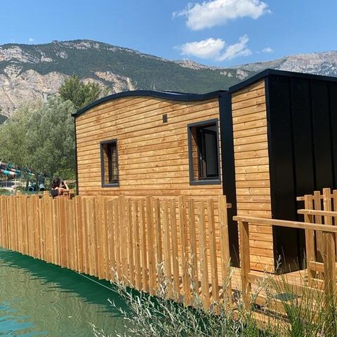 HÉBERGEMENT INSOLITE 2 personnes - Ciela Ilot Flottant - 1 chambre - Cuisine équipée – Salle de bain